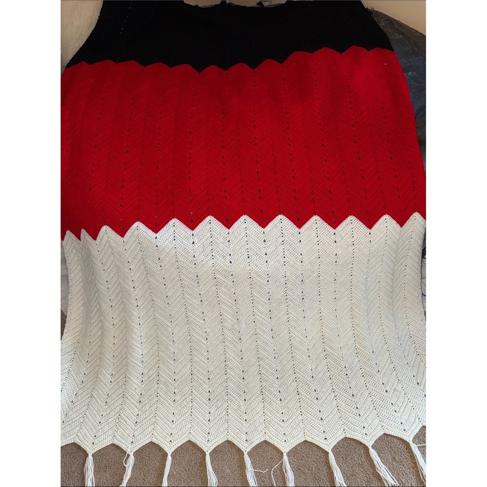 Hand Crafted Red, White & Black Chevron Knit Throw Blanket